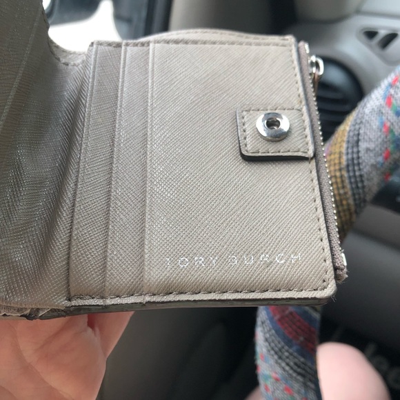 Tory Burch Wallet!!! - Picture 6 of 6
